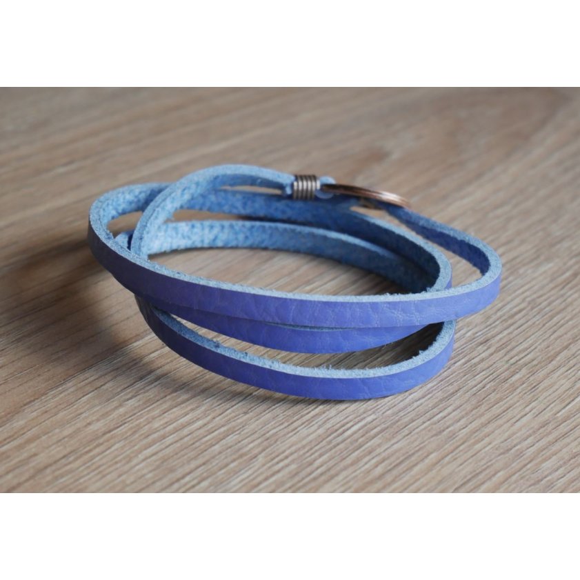 Blue leather bracelet triple adjustable turn