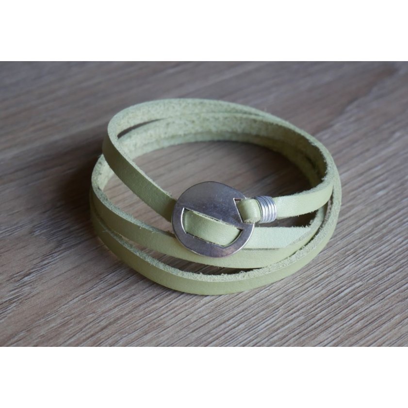 Leather bracelet Green Aniseed fine triple turn adjustable