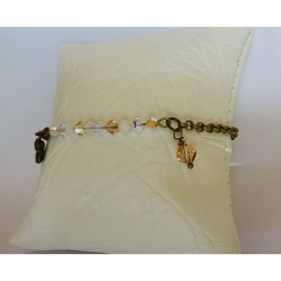 White and gold fine chain bracelet