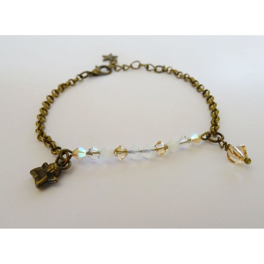 White and gold fine chain bracelet