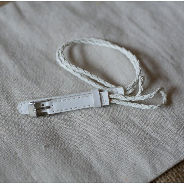 Bracelet montre tress&eacute; blanc