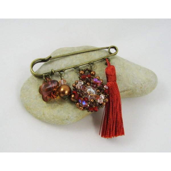 Andros Hyacinth Brooch with Paprika Pompon