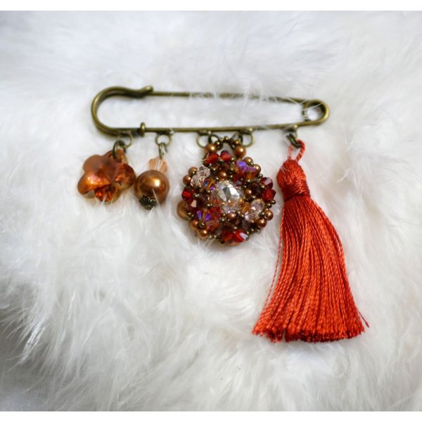 Andros Hyacinth Brooch with Paprika Pompon