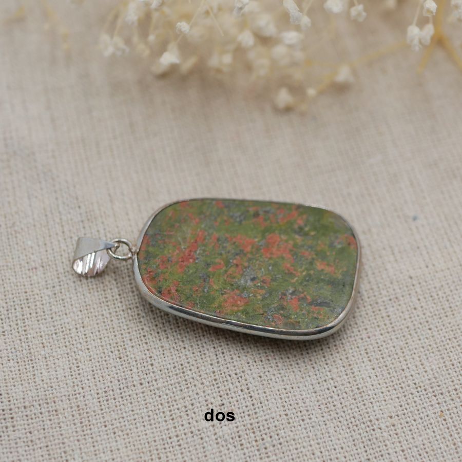 Cabochon pendant set in unakite stone round rectangular shape