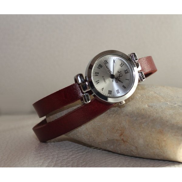 Vintage style silver watch face