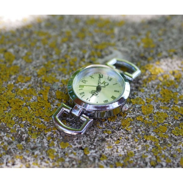 Vintage style silver watch face