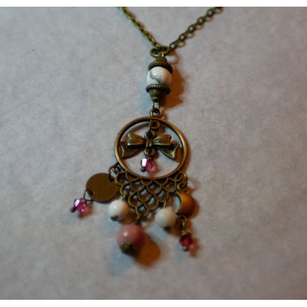 Necklace with bohemian pendant and natural stones 