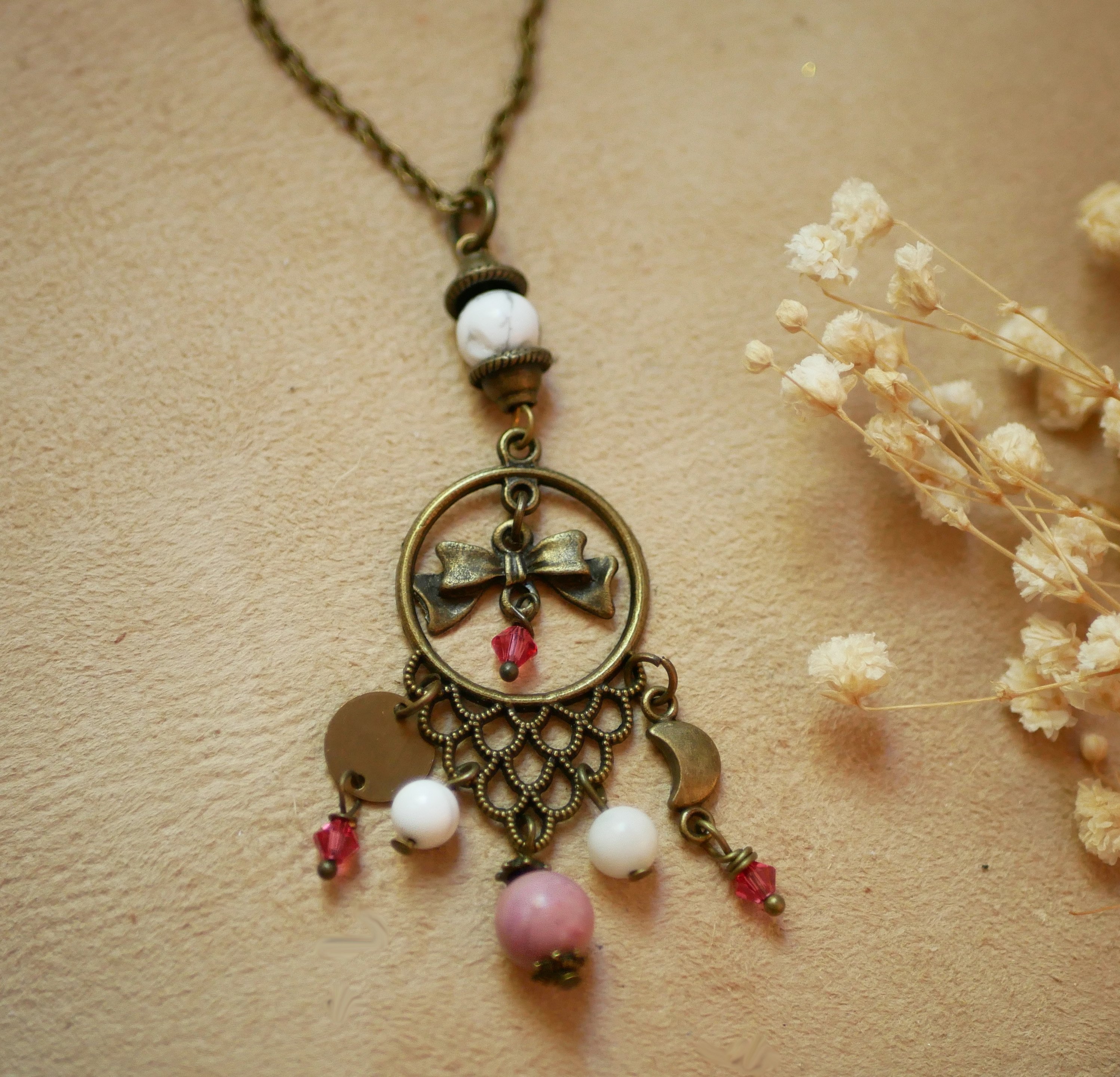 Necklace with bohemian pendant and natural stones 