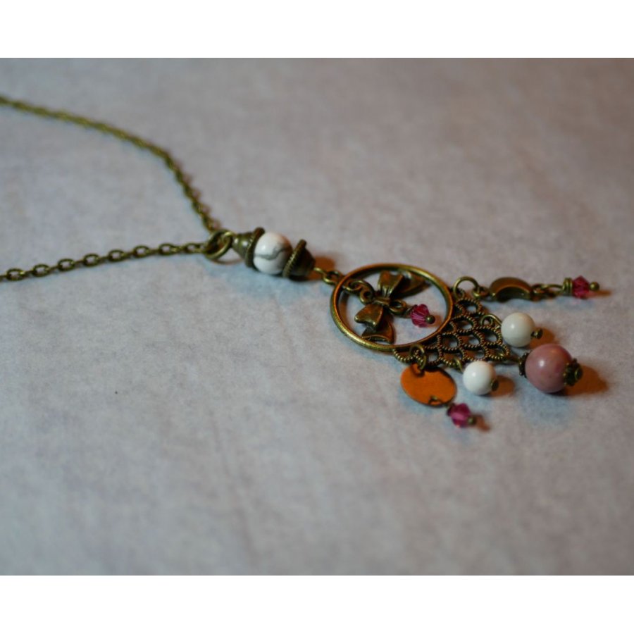 Necklace with bohemian pendant and natural stones 