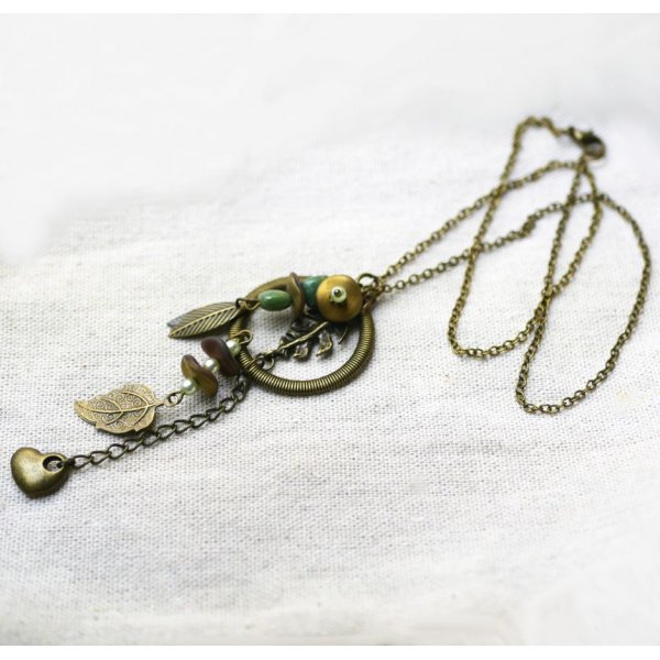 Necklace with long pendant bohemian spirit and plant