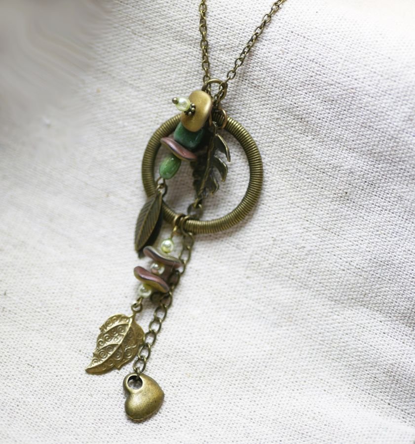 Necklace with long pendant bohemian spirit and plant