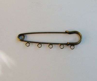 Aged bronze kilt pin 5 fasteners