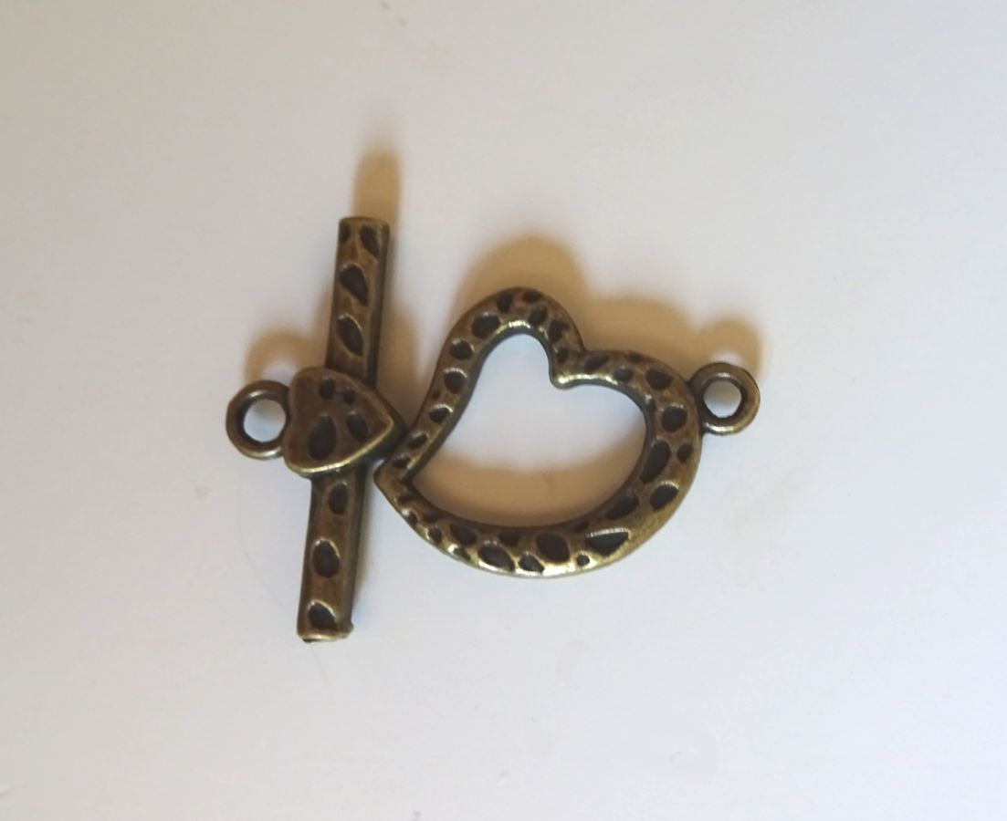 Heart-shaped T-clasp 21 mm Bronze