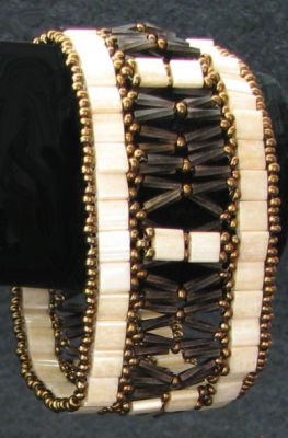 Tila twist bracelet instructions with beige windows