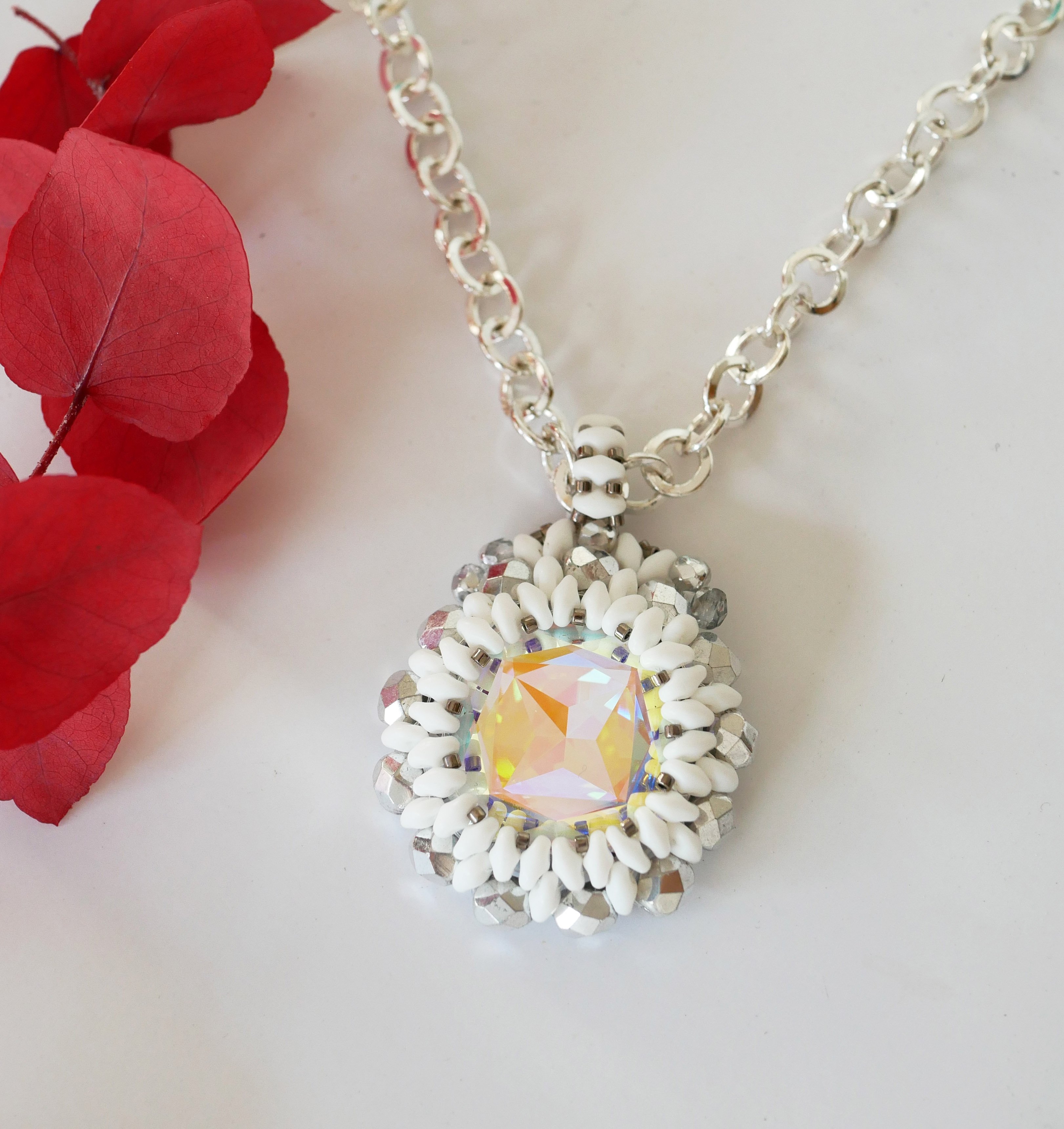 Super Duo white medallion pendant on chain