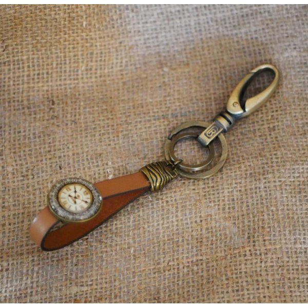 Leather keychain and Gousset cabochon 