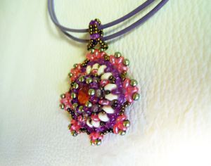 Bohemian medallion pendant tutorial