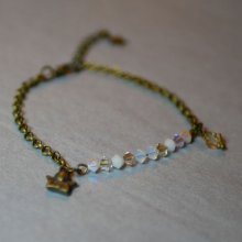 White and gold fine chain bracelet