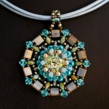 Pendant necklace Twina Turquoise green