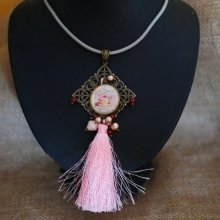 Cabochon pendant Muffin gourmand with pink pompon